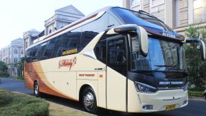 bus pariwisata Jakarta